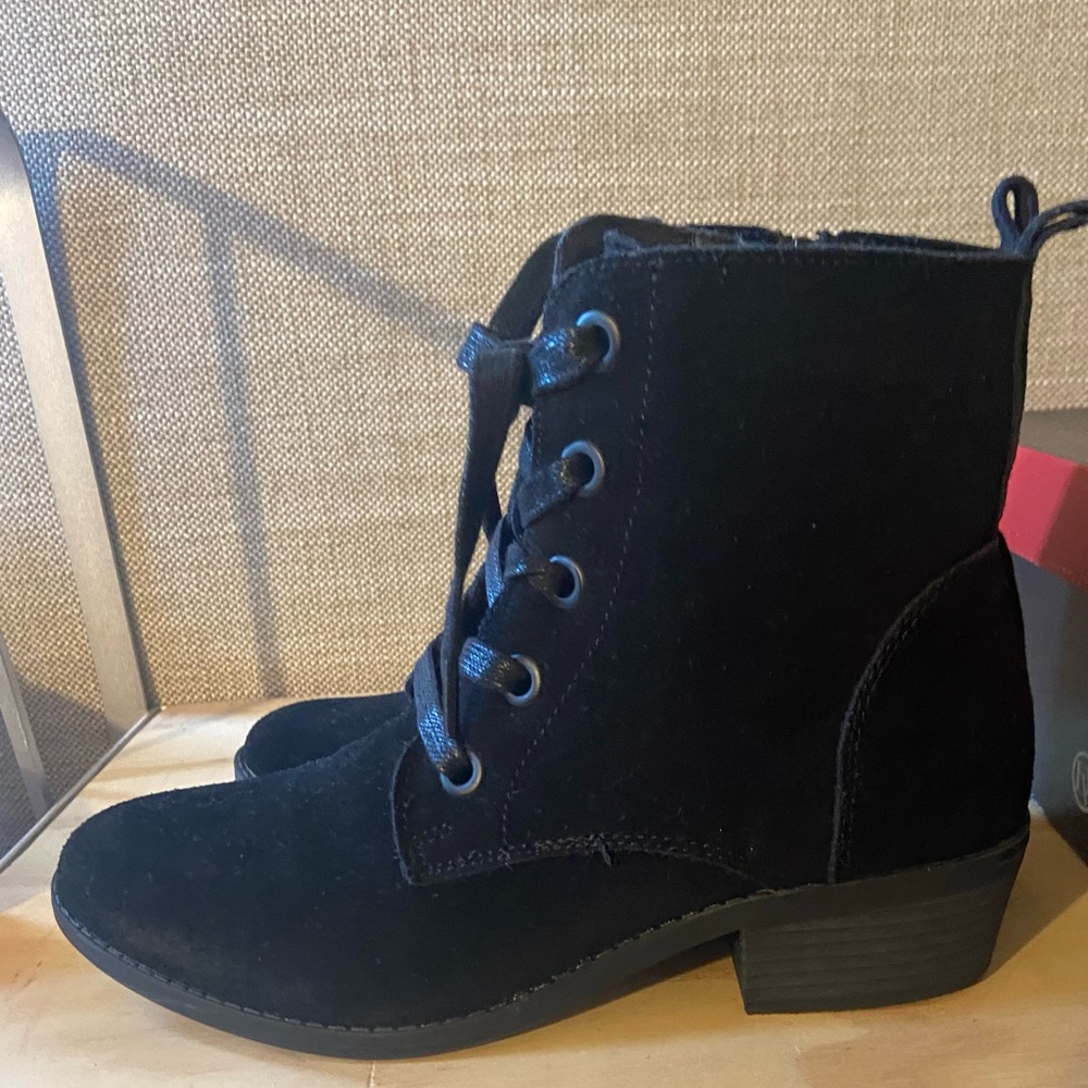 Aquadiva waterproof suede boots